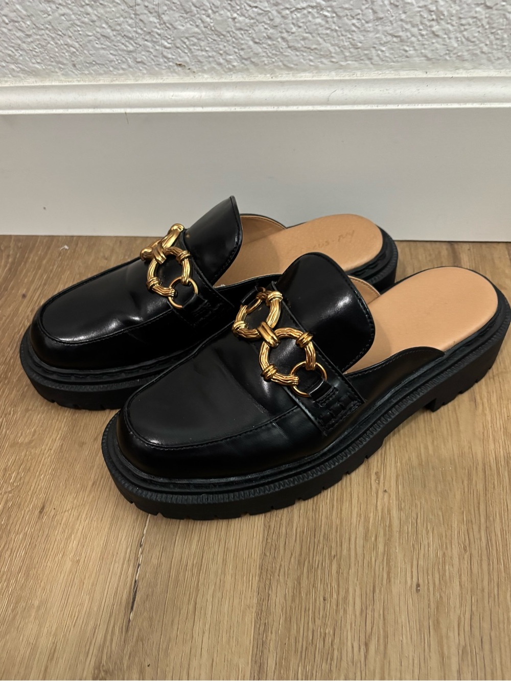 Circus by Sam Edelman Black Leather Slip-On Mules with Gold Chain Size 8